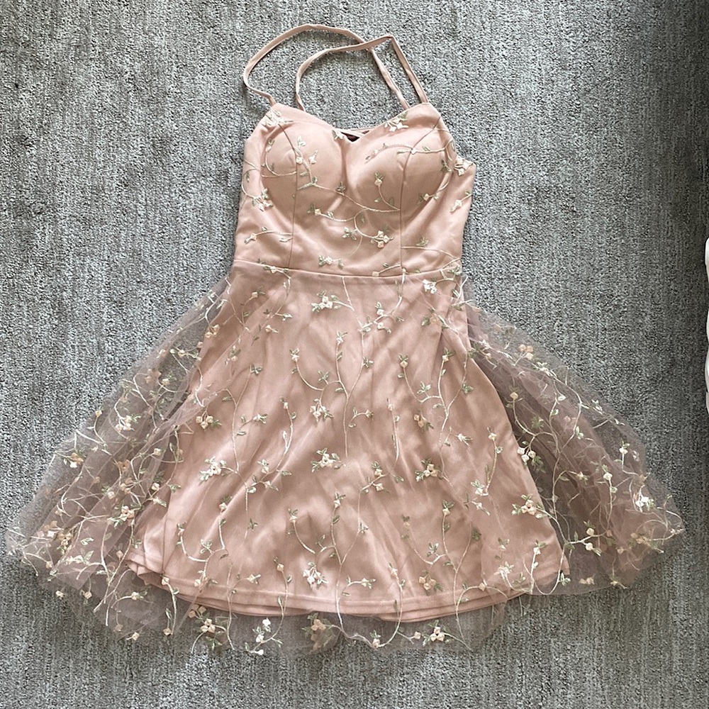 Tie back corset pink mini dress. Embroidered design. Size S